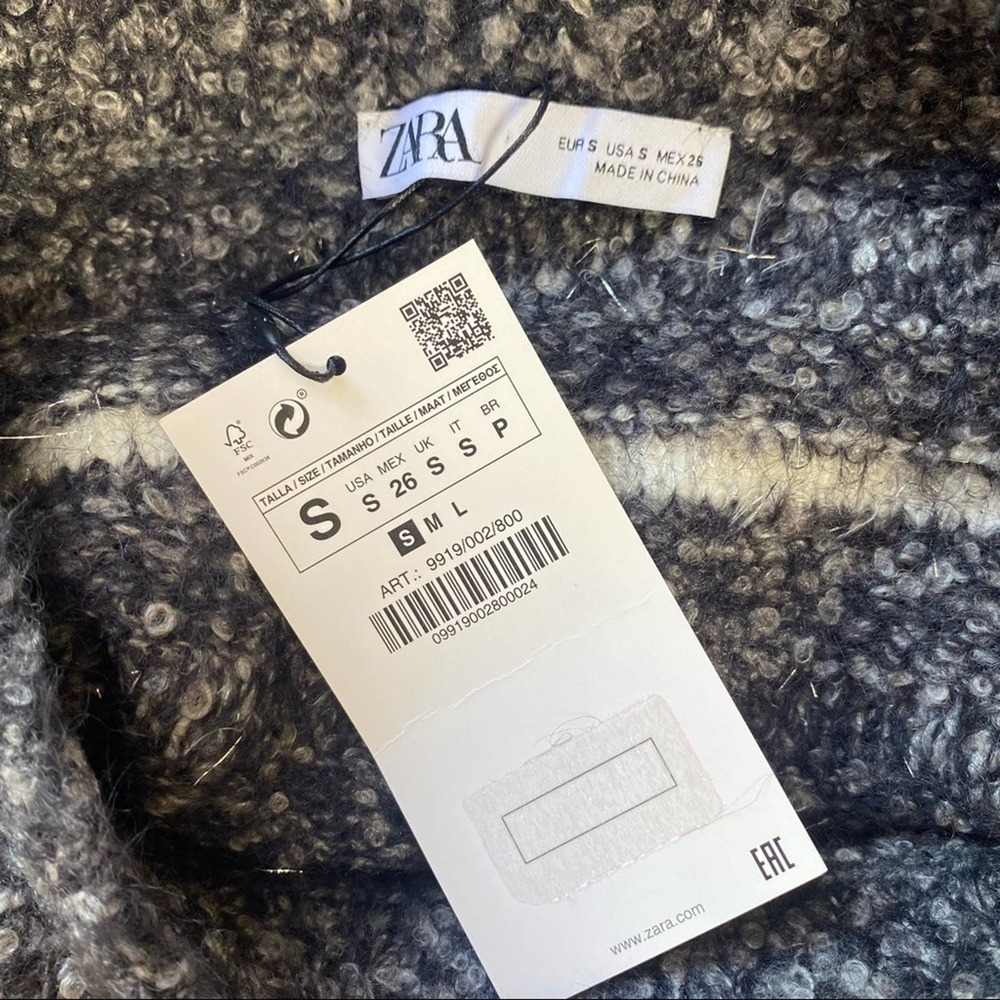 Zara Striped Sweater Mini Skirt‎ - Picture 4 of 6